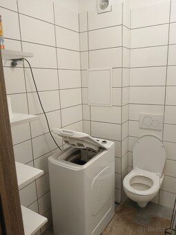 Wynajmę nowoczesną i w pełni umeblowaną garsonierę w