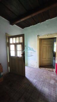 Ми пропонуємо на продаж традиційний кам’яний односімейний