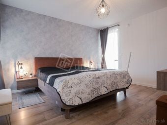 Prestižní novostavba k pronájmu: Užijte si luxusu, zahradu