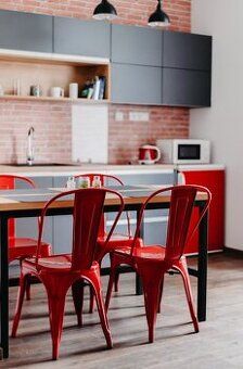 I am renting out a 2-room apartment in Liptovský Peter. The