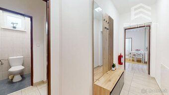 Nabízím k pronájmu zařízený 2 - pokojový byt 45 m². Byt se