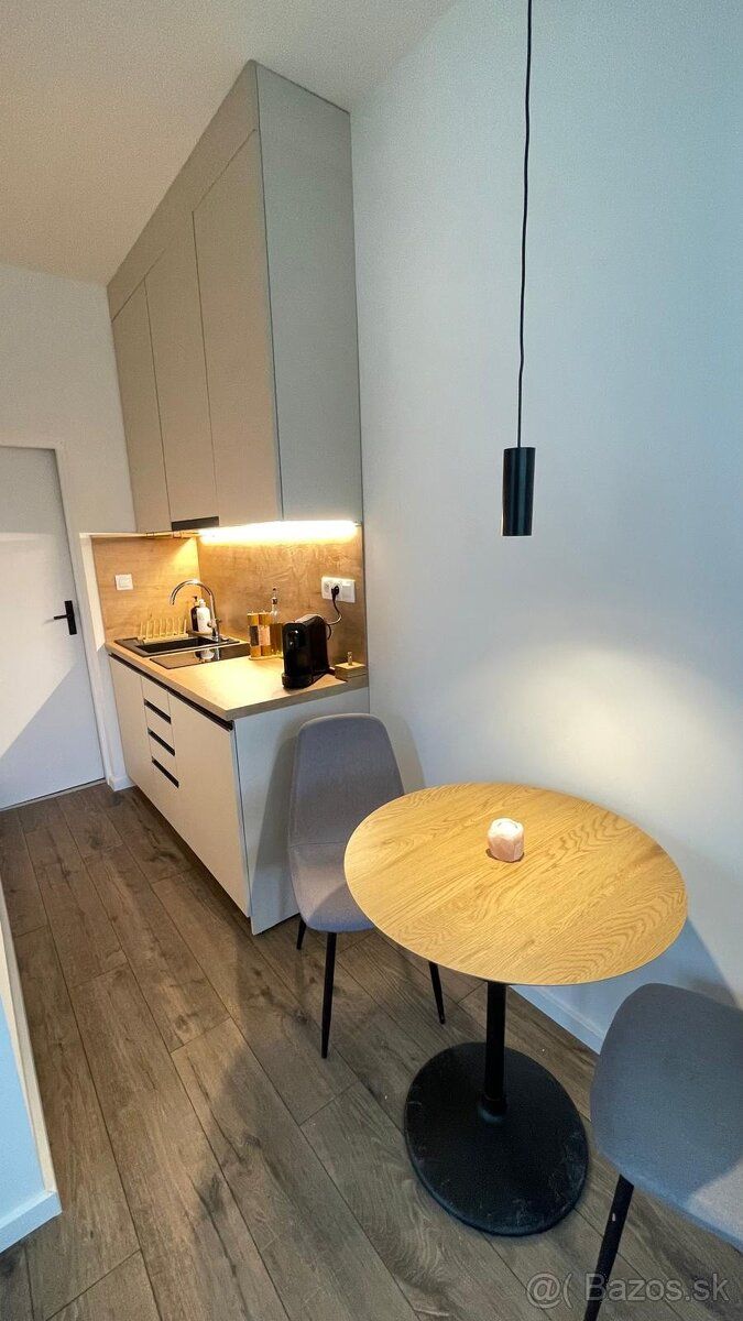 Nabízím 3 plně vybavená apartmá pro festivaly Pohoda a