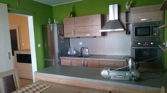 Nabízím 3 plně vybavená apartmá pro festivaly Pohoda a