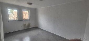 Wynajmiemy przestrzeń o powierzchni 240m2, wysokości 3,40m
