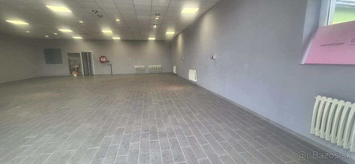 Wynajmiemy przestrzeń o powierzchni 240m2, wysokości 3,40m