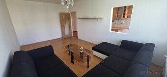 Oferuję na sprzedaż 1-pokojowe mieszkanie w oryginalnym
