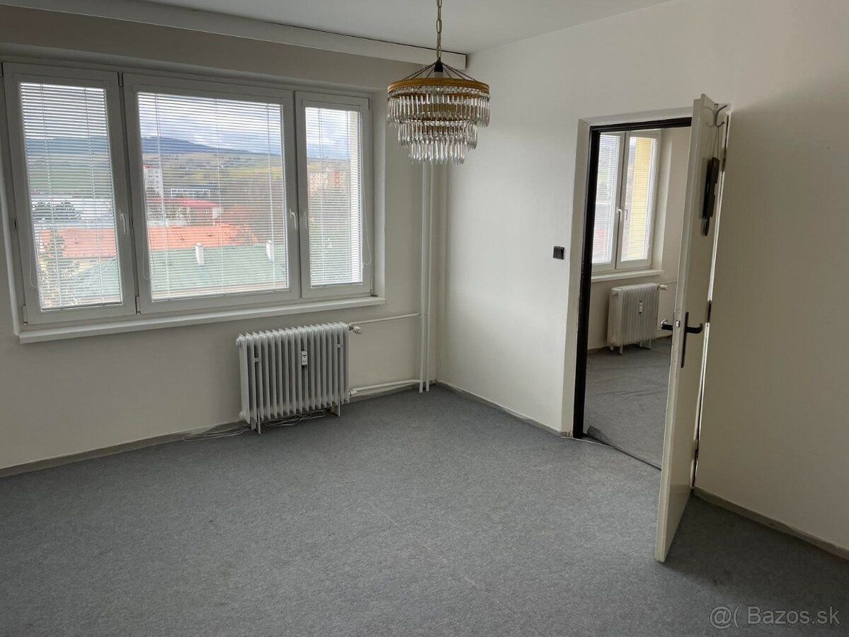 Oferuję na sprzedaż 1-pokojowe mieszkanie w oryginalnym