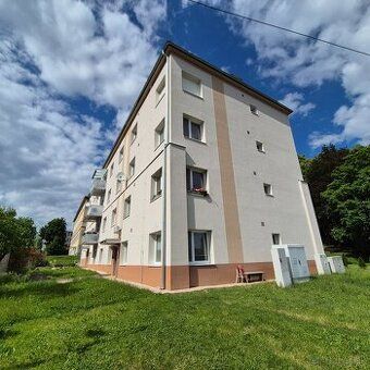 TUreality oferuje na sprzedaż 3-pokojowe mieszkanie w