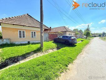 Ponúkam na predaj krásny, rovinatý stavebný pozemok o výmere