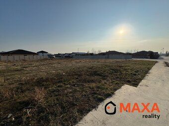 MAXA reality nabízí k prodeji poslední stavební pozemek v