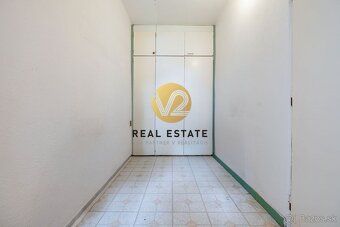 Juraj Kolárik +421 918 938 737 e-mail: W2 Nieruchomości