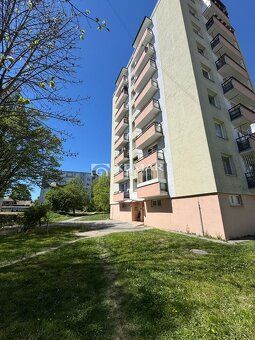 XEMAR (, nebo 0944 107 803) nabízí k prodeji 3 pokojový byt