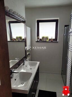 XEMAR (або 0915, 870 350), пропонує на продаж сучасну