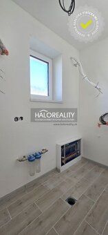 Нерухомість агенції HALO reality та Рудольф Данікс