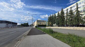 FOR RENT: Strategic operational building (7 200 sq.m.) with