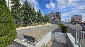 FOR RENT: Strategic operational building (7 200 sq.m.) with