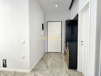 3-bed apartment in new development with balcony and sea