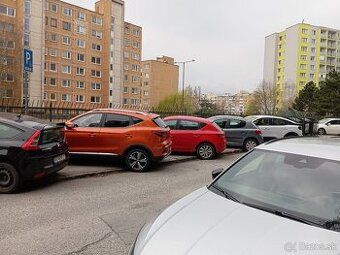 Spółka U9, S.A. oferuje na sprzedaż w formie licytacji
