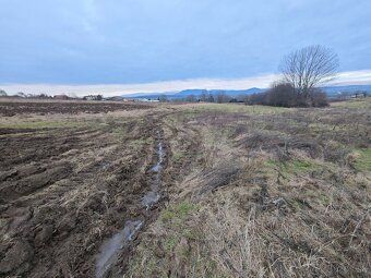 We offer you an exclusive investment land for sale with