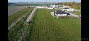 Компанія Home 4 Life s.r.o пропонує на продаж земельну
