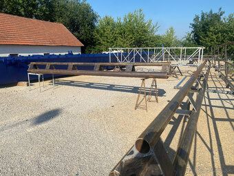 Prodám ponton po kompletní rekonstrukci, nový plášť nátěr