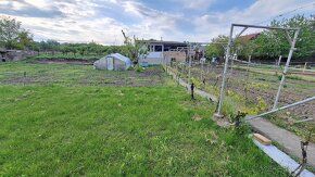 Продам сад з будиночком у садовому товаристві ШТЮРОВО Грон