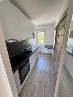 Sell beautiful 1.5 room apartment (complete renovation