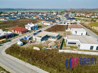 Exkluzivně nabízíme k prodeji pozemek o ploše 1200 m2