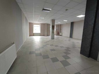 🚨 NÁJEM OBČANSKÉHO PROSTORU VE STREDU LEVICE – PŘÍZEMÍ