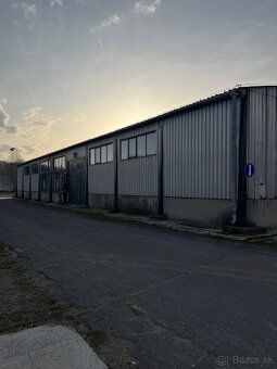 Pronajímáme halu 480 m2 ve výborném stavu. Hala se nachází