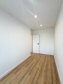 🏡 Kompletně zrekonstruovaný 3-pokojový byt s francouzským