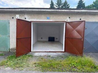 RK SPIRIT nabízí k pronájmu prostornou garáž o ploše 24 m2