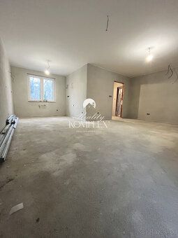 Typ: Rodinný dům Obec: Bodza Reality KOMPLEX s.r.o., Vám