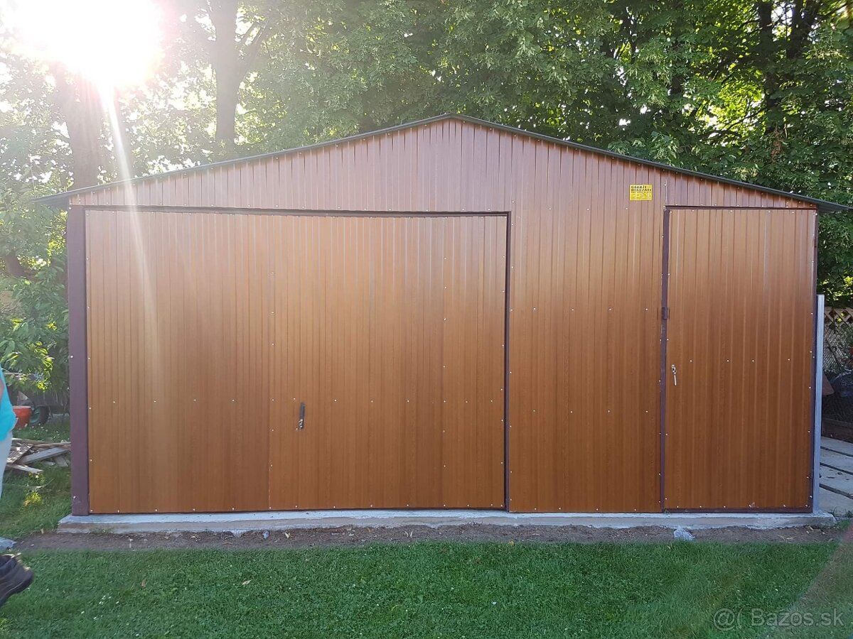Parametry garáže Šířka: 5m Hloubka: 6m Výška světla vjezdu