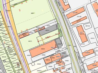Prodám 2402 m² rovinný pozemek na Novozámocké cestě v