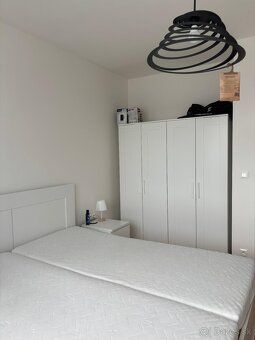 Ponúkam do prenájmu 2izbovy byt o rozlohe 48 m2 + 5,55 m2 ba
