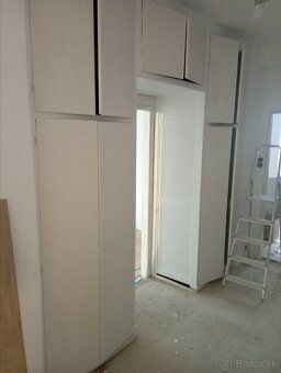 Oferuję na długoterminowy wynajem przestronny i słoneczny