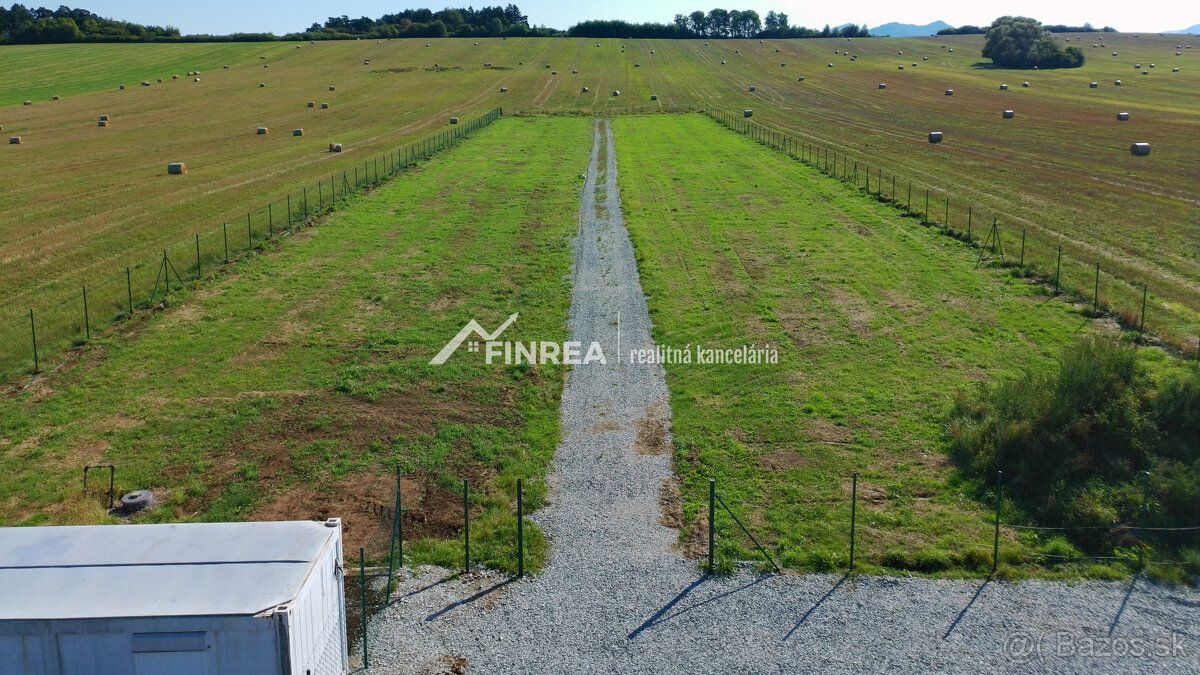 Nabízíme k prodeji rozsáhlý pozemek o ploše 5 894 m², který