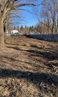 We offer for sale a spacious plot of land measuring 1,779