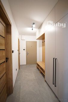 Rodzaj: 3-pokojowe mieszkanie Ulica: Nabrzeżna Gmina