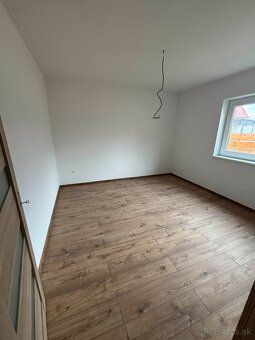 DIAMOND HOME s.r.o nabízí vám na prodej 5izbový rekreační