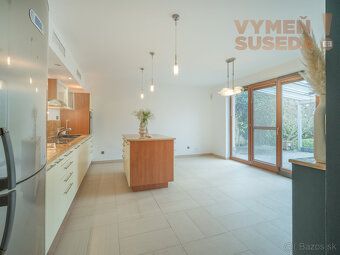 Typ: Rodinný dům Ulice: Rovná Obec: Stupava VYMĚŇ SOUSEDE!