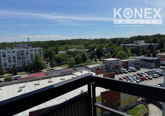 ID:4071 Oferujemy na sprzedaż 3-pokojowe mieszkanie przy