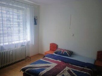 ID:4147 Oferujemy na sprzedaż dwupokojowe mieszkanie w