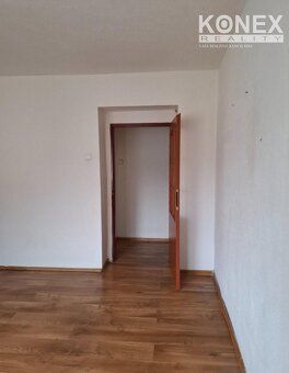 ID:4147 Oferujemy na sprzedaż dwupokojowe mieszkanie w