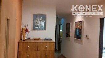 ID:4165 Пропонуємо на продаж цікаво розташований