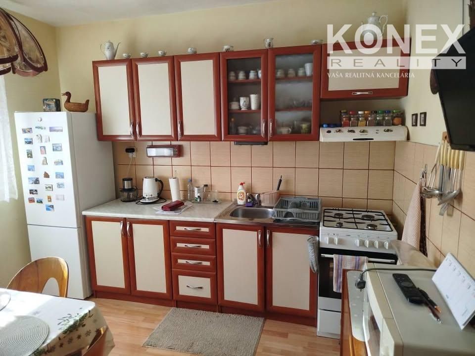 ID:4244 Nabízíme k prodeji slunný a příjemný třípokojový