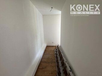ID:4316
Ponúkame na predaj štýlový a zrekonštruovaný rodinný