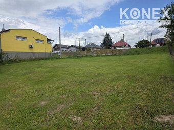 ID:4315 Nabízíme k prodeji slunnou mírně svažitou stavební
