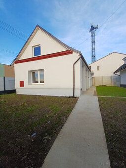Jedinečná ponuka rodinného domu v súkromí s krásnou veľkou 1